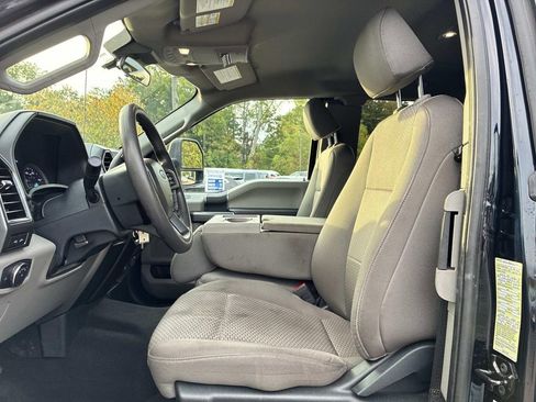 Used 2022 Ford F450 XLT w/ XLT Value Package image 26