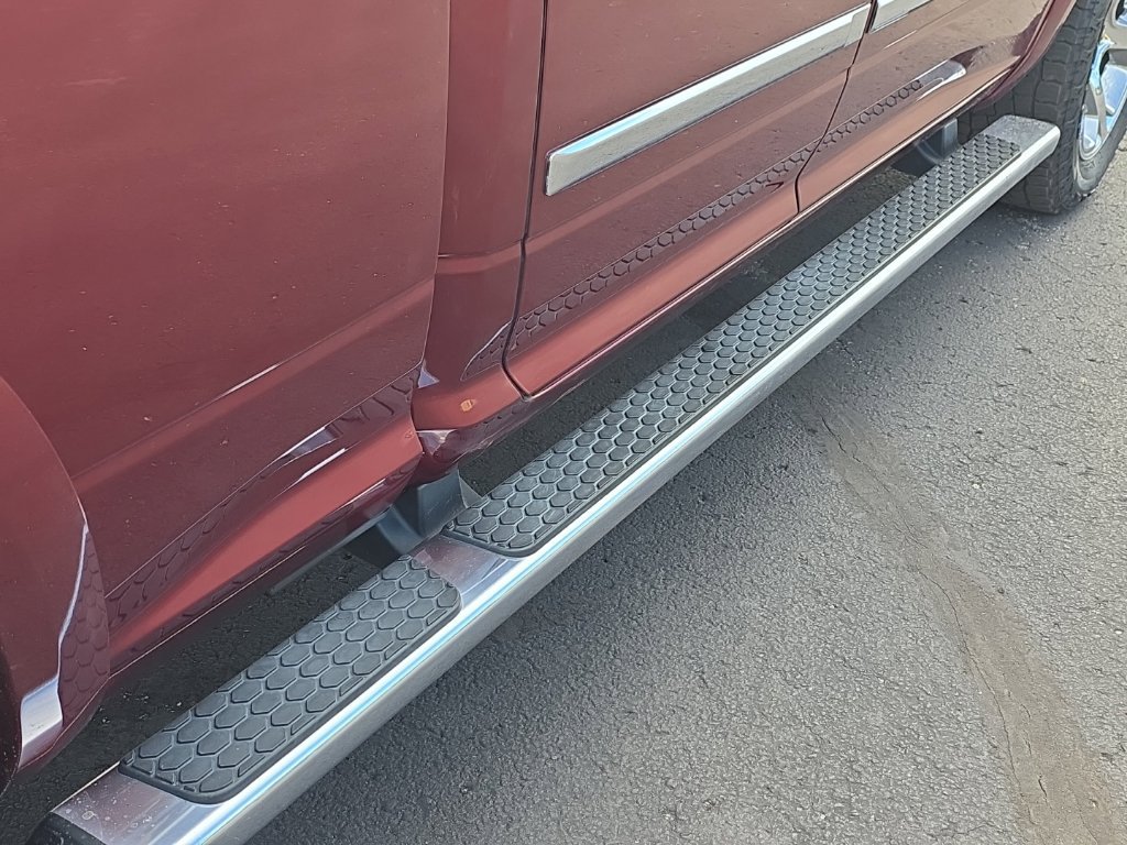 Used 2018 RAM 1500 Laramie w/ Convenience Group AWD/4WD image 19