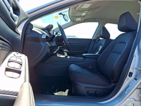 Used 2020 Nissan Altima 2.5 S FWD image 13