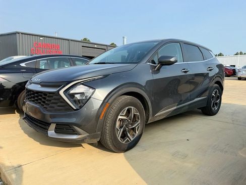 Used 2023 Kia Sportage LX FWD image 1