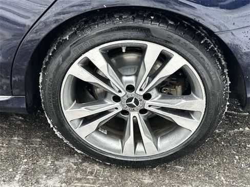 Used 2017 Mercedes-Benz C 300 Sedan image 5