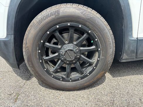 Used 2018 GMC Acadia SLT FWD image 11