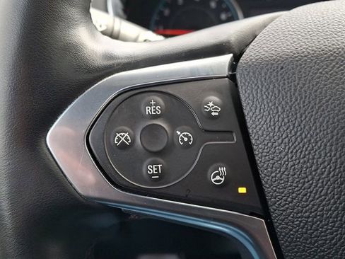 Used 2023 Chevrolet Traverse RS image 23