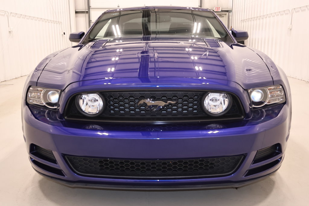 Used 2014 Ford Mustang GT Premium RWD image 4