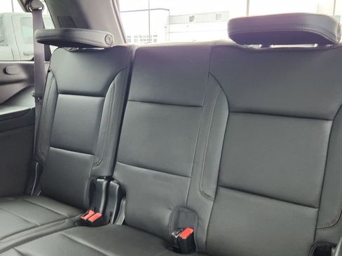 Used 2021 Chevrolet Tahoe High Country w/ Premium Package image 11