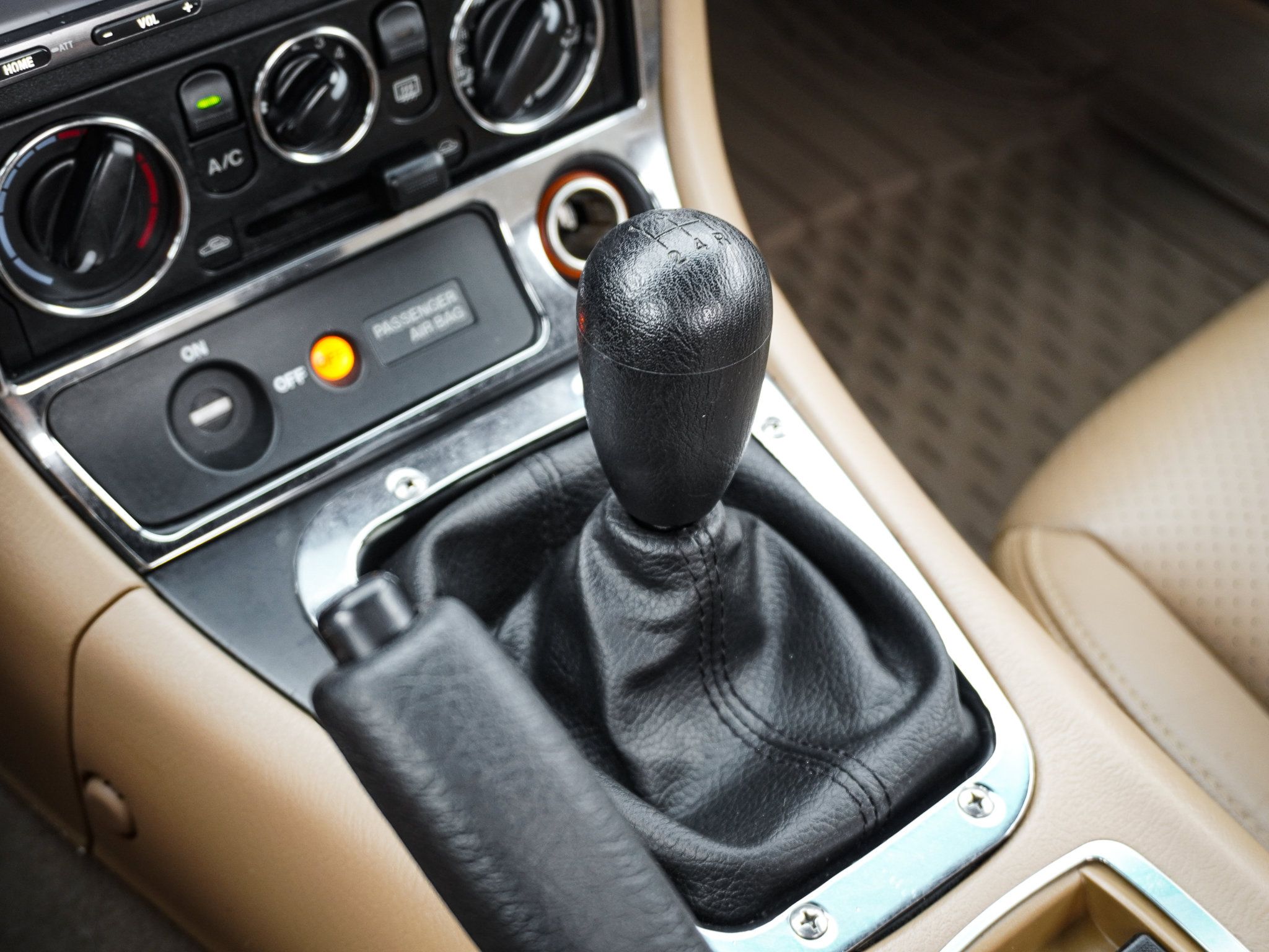 Used 2002 MAZDA MX-5 Miata LS RWD image 25