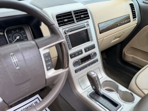 Used 2008 Lincoln MKX AWD image 15