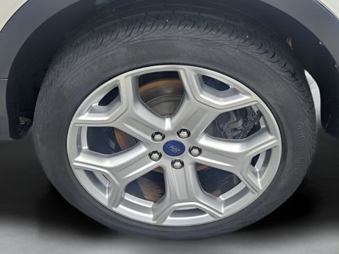 Used 2019 Ford Escape Titanium FWD image 29