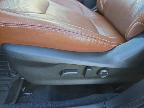 Used 2020 Subaru Forester Touring AWD/4WD image 10