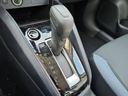 New 2025 Nissan Versa SV w/ Trunk Package image 10