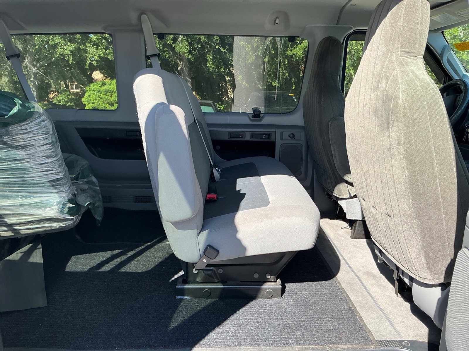 Used 2014 Ford E-350 and Econoline 350 XLT RWD image 14