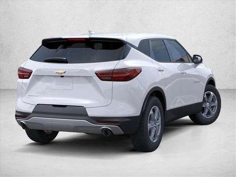 New 2026 Chevrolet Blazer LT FWD image 5