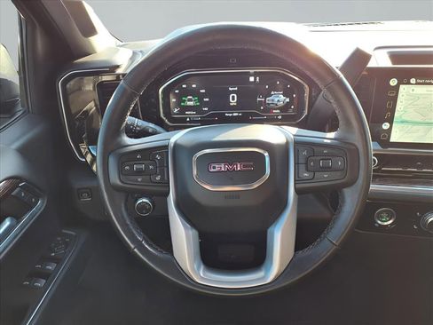 Used 2022 GMC Sierra 1500 SLE image 17