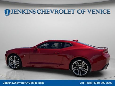 Used 2017 Chevrolet Camaro LT RWD image 8