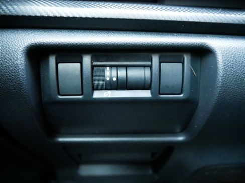 Certified 2024 Subaru Crosstrek 2.0i Premium image 27