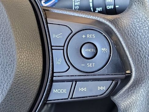 Certified 2024 Toyota RAV4 XLE AWD/4WD image 30