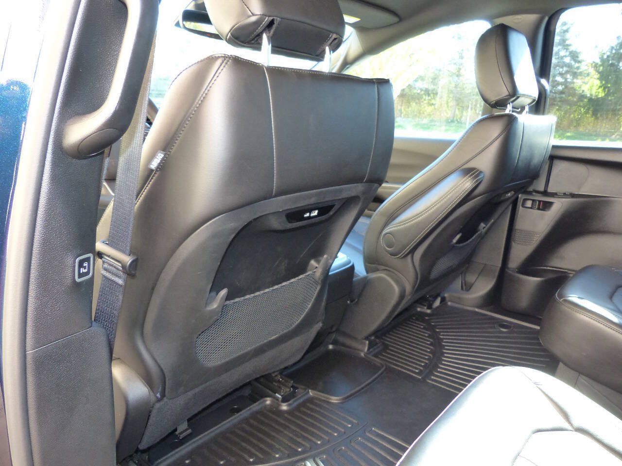 Used 2025 Chrysler Pacifica Select FWD image 31