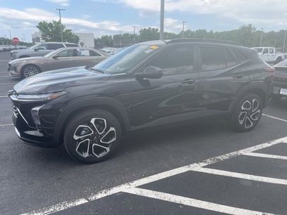 Used 2025 Chevrolet Trax RS w/ Sunroof Package