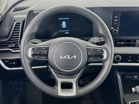Used 2025 Kia Sportage LX FWD image 18