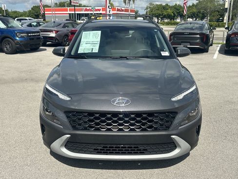 Used 2023 Hyundai Kona SEL AWD/4WD image 2