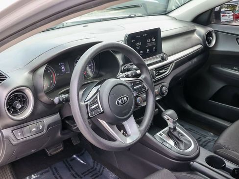 Used 2021 Kia Forte LXS FWD image 29