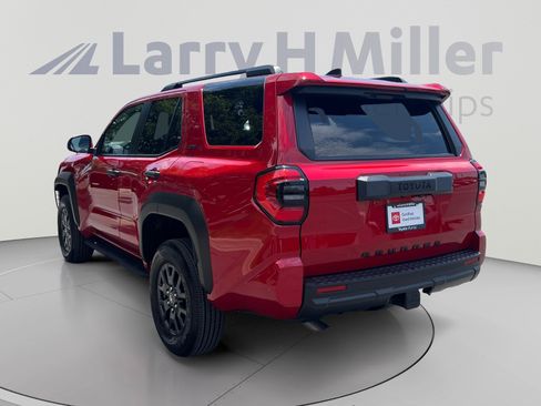 Used 2026 Toyota 4Runner SR5 AWD/4WD image 3