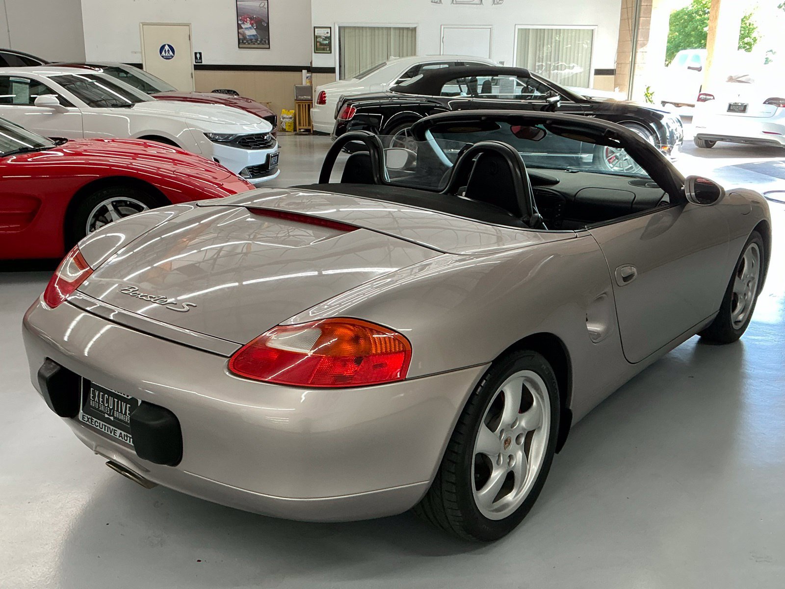 Used 2002 Porsche Boxster S RWD image 3