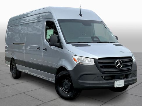 New 2026 Mercedes-Benz Sprinter 2500 image 2