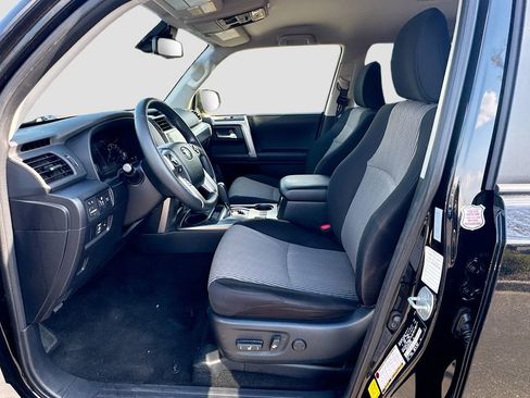 Used 2024 Toyota 4Runner SR5 image 29