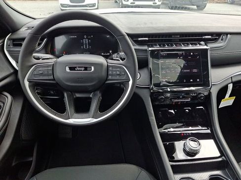 New 2026 Jeep Grand Cherokee Laredo X AWD/4WD image 7