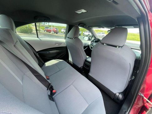 Used 2022 Toyota Corolla SE image 9