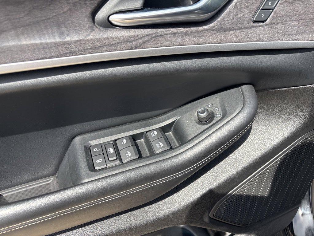 Used 2024 Jeep Grand Cherokee Limited w/ Luxury Tech Group II AWD/4WD image 14