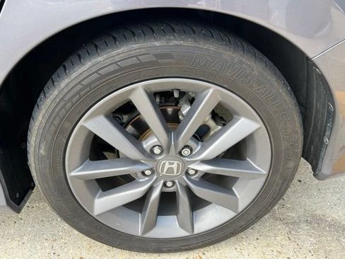 Used 2020 Honda Civic EX image 8