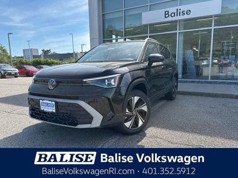 New 2026 Volkswagen Taos SE AWD/4WD image 3