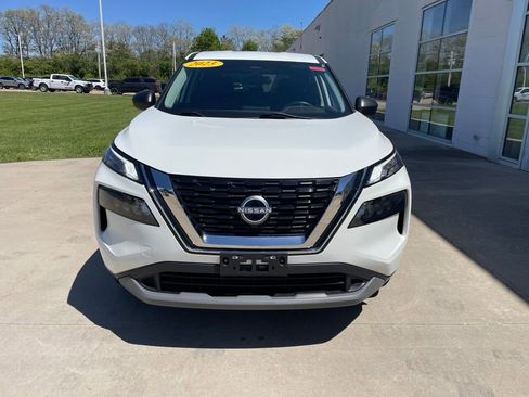 Used 2023 Nissan Rogue S AWD/4WD image 3