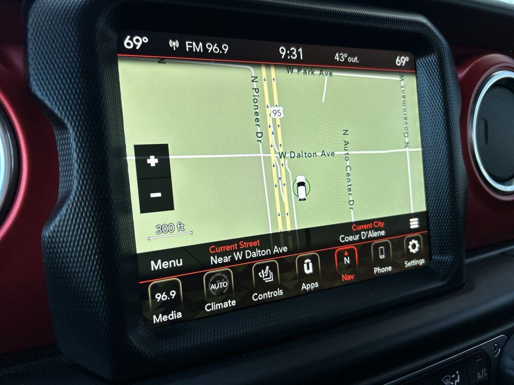 Used 2021 Jeep Gladiator Rubicon w/ Uconnect 4C Nav & Sound Group AWD/4WD image 18
