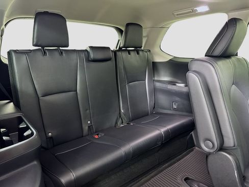 Used 2024 Toyota Grand Highlander AWD image 27