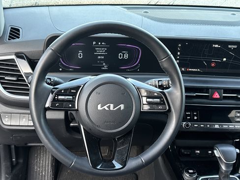 Used 2025 Kia Seltos S image 11