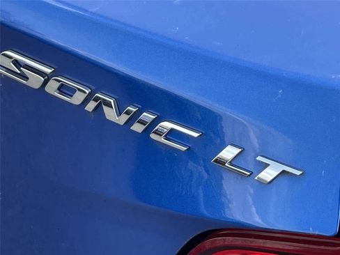 Used 2016 Chevrolet Sonic LT FWD image 8
