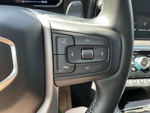 Used 2024 GMC Sierra 1500 Denali w/ Denali Reserve Package AWD/4WD image 18