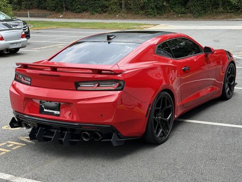 Used 2016 Chevrolet Camaro SS RWD image 7