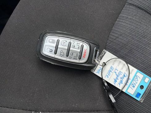 Used 2023 Chrysler Voyager LX FWD image 52