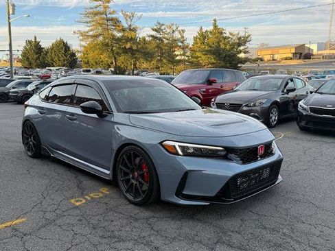 Used 2024 Honda Civic Type R image 9