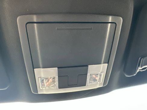 Used 2018 Ford Explorer XLT AWD/4WD image 77