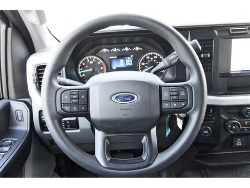 Used 2023 Ford F250 XL image 14