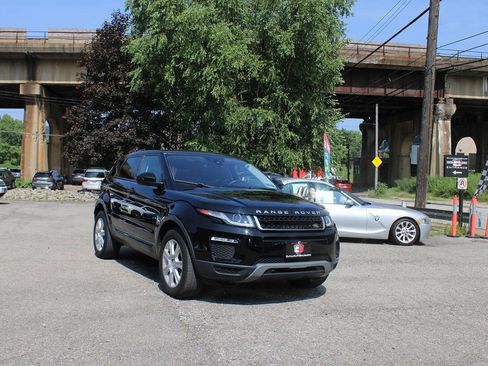 Used 2018 Land Rover Range Rover Evoque SE Premium AWD/4WD image 10