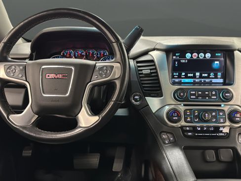 Used 2020 GMC Yukon SLT AWD/4WD image 11