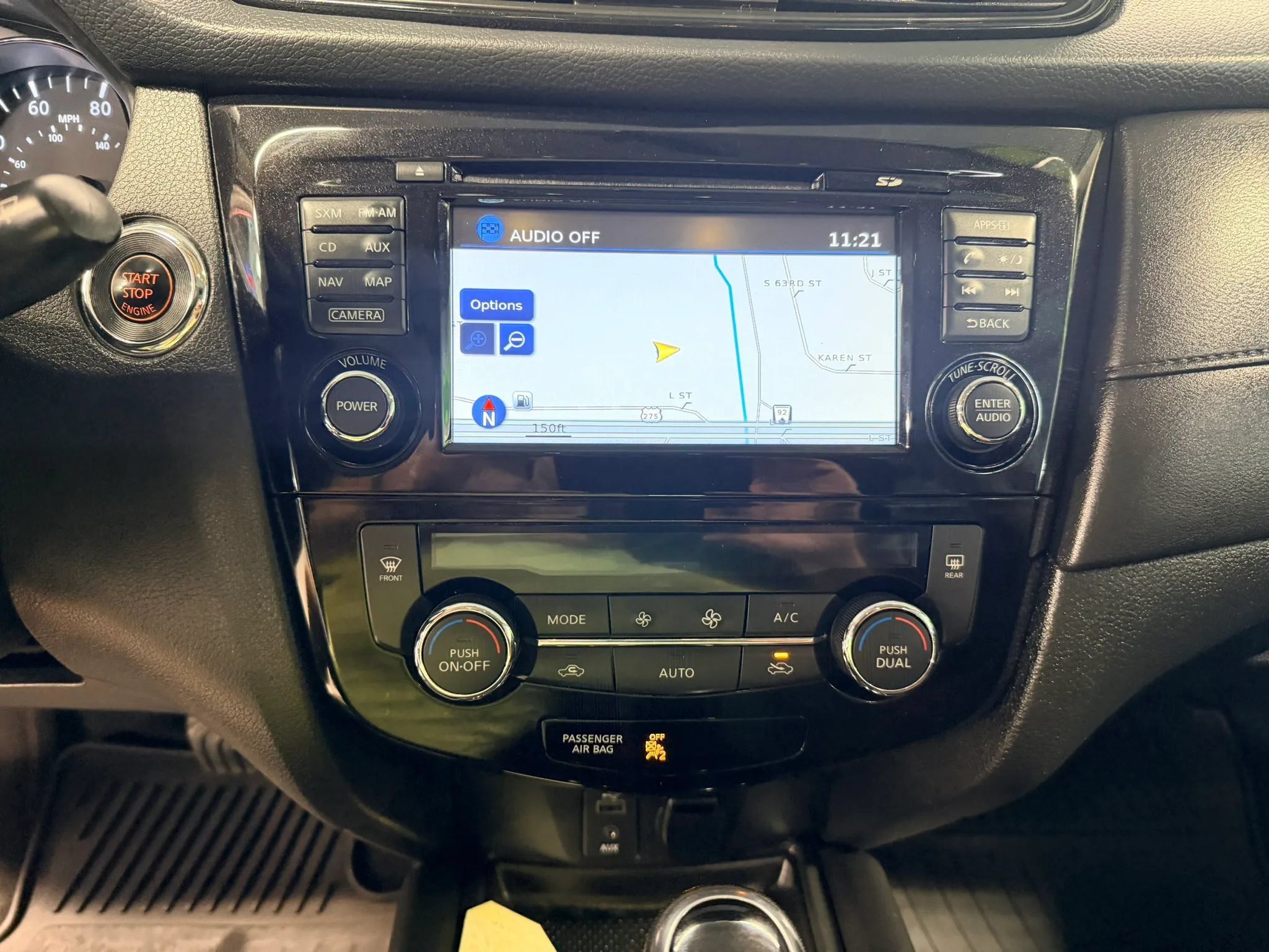 Used 2017 Nissan Rogue SV w/ Sun & Sound Touring Package AWD/4WD image 10