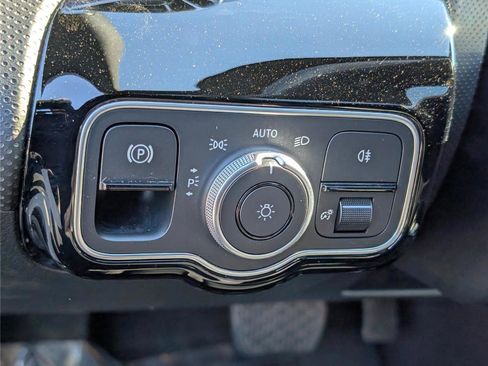 Used 2025 Mercedes-Benz CLA 250 image 20