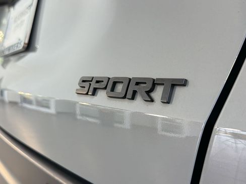 Used 2025 Honda HR-V Sport image 34